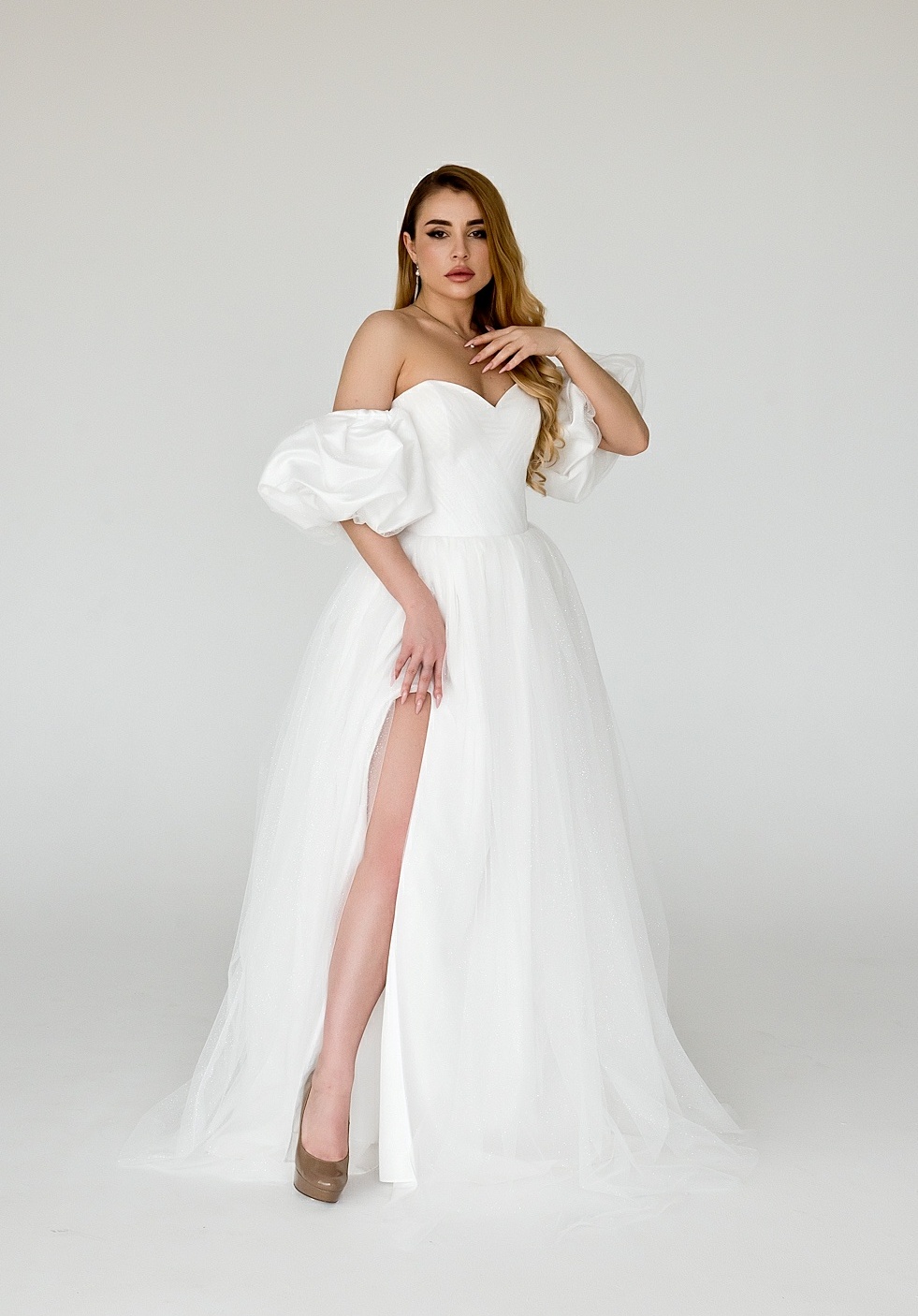 Свадебное платье Diva- 2308 с разрезом